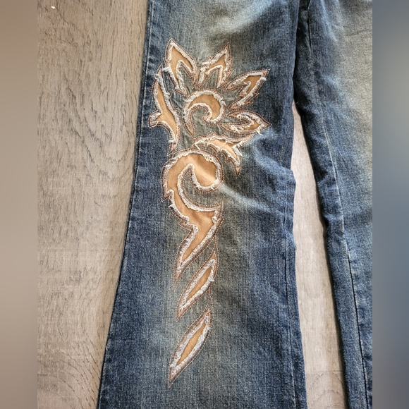Santa Barbara Jeans, circa 2003, y2k era, size 1, denim jeans with embellishment - Picture 2 of 11